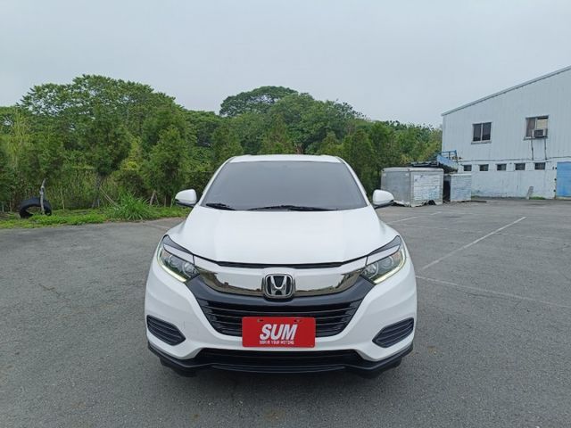 2020年 HONDA  HR-V 1.8 VTI-S 白 認證車 女生也愛小轎旅  第2張相片