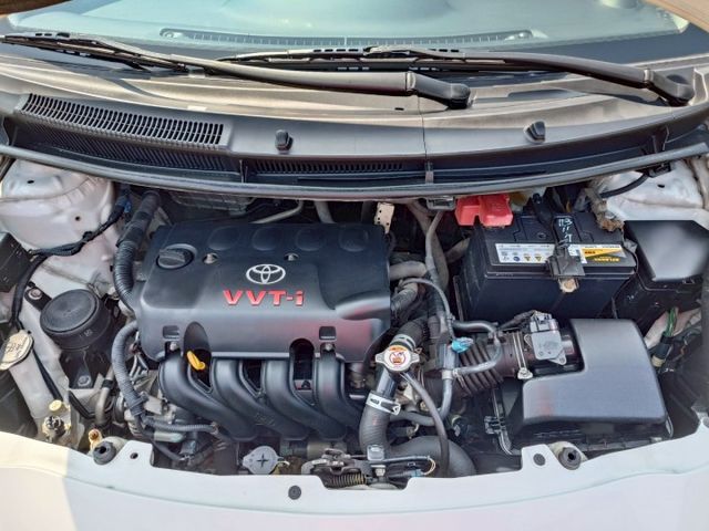 2008年 TOYOTA YARIS 1.5 白 小女生最愛的小車 國民小鴨~~~  第16張相片