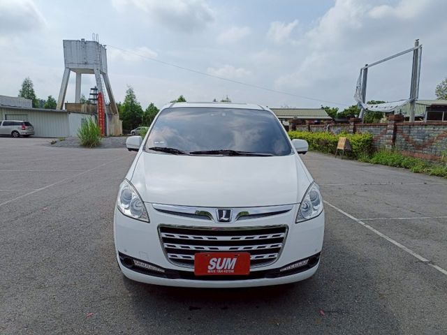 2013年Luxgen 7 MPV 旗艦型 白 渦輪增壓 電動側滑門 七人座  第3張相片