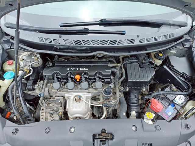 2007年 HONDA CIVIC 1.8 深灰EX版 電動天窗  第11張相片