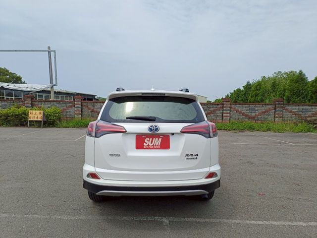 2017 Toyota RAV4 2.5 Hybrid尊爵 平均油耗 19.6km 超級省油~~  第7張相片
