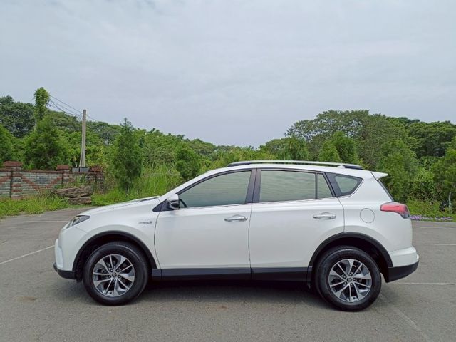 2017 Toyota RAV4 2.5 Hybrid尊爵 平均油耗 19.6km 超級省油~~  第10張相片