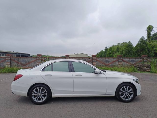2016 賓士 C-Class Sedan C200 Avantgarde2.0 總代理  第9張相片