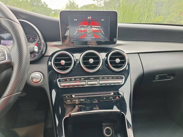 2016 賓士 C-Class Sedan C200 Avantgarde2.0 總代理  第16張相片