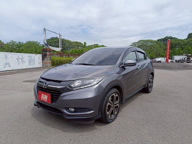 2017 Honda HR-V 1.8 S 深灰  IKEY 定速 恆溫 胎壓  第2張相片