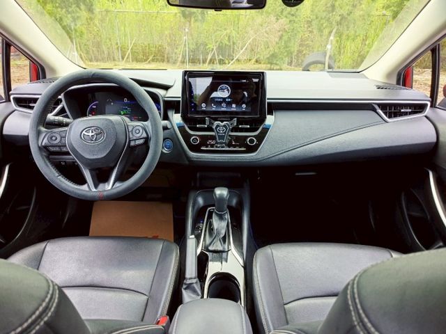2020 Toyota Corolla Altis 1.8 Hybrid旗艦 紅 超級省油的~~~  第17張相片