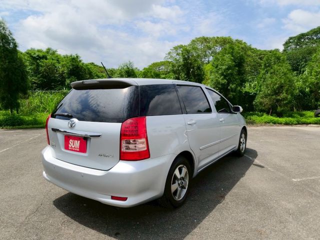 2006年 TOYOTA WISH J版 銀色2.4CC 魔術大空間七人座  第6張相片