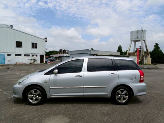2006年 TOYOTA WISH J版 銀色2.4CC 魔術大空間七人座  第10張相片