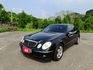 2005 BENZ E240 黑 2.6L 經典不敗的復古老賓  第2張縮圖