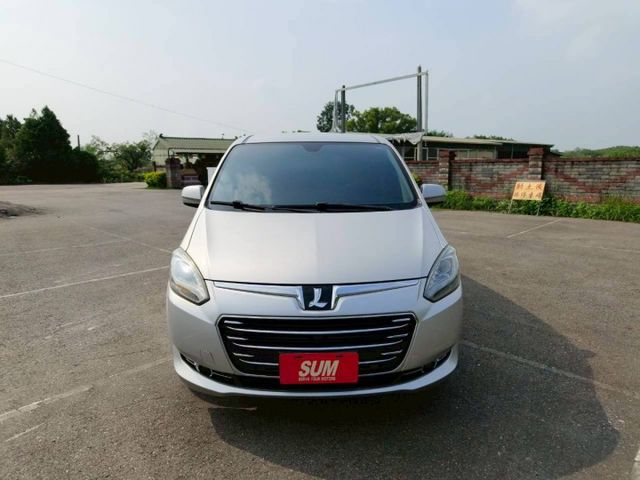 2017 Luxgen M7 Turbo ECO Hyper 精緻型 質感滿滿的8人座  第3張相片