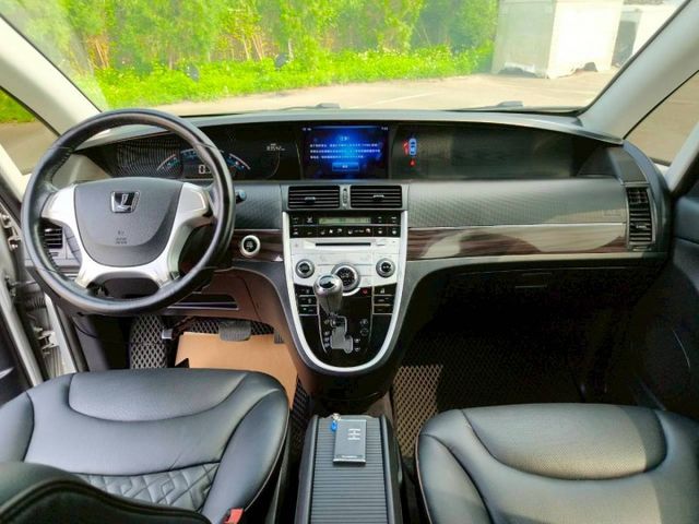 2017 Luxgen M7 Turbo ECO Hyper 精緻型 質感滿滿的8人座  第11張相片
