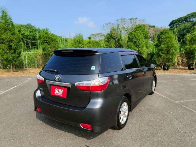 2011 Toyota Wish 2.0 E 灰色 七人座魔術大空間  第6張相片