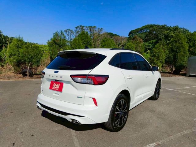 2024 Ford Kuga EcoBoost 250 AWD ST-Line Performance 白  第6張相片