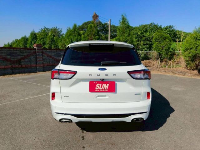 2024 Ford Kuga EcoBoost 250 AWD ST-Line Performance 白  第7張相片
