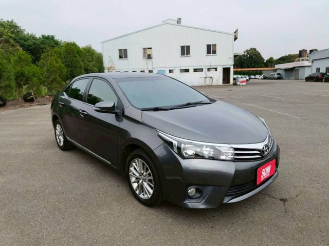 2015 Toyota Corolla Altis 1.8經典版  第4張相片