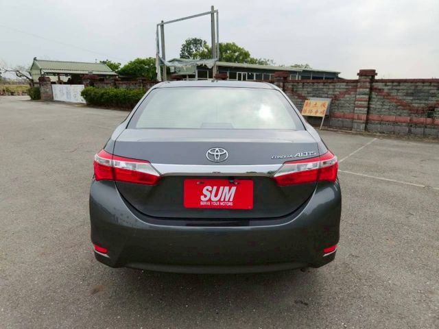 2015 Toyota Corolla Altis 1.8經典版  第8張相片