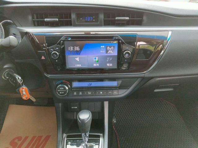 2015 Toyota Corolla Altis 1.8經典版  第14張相片