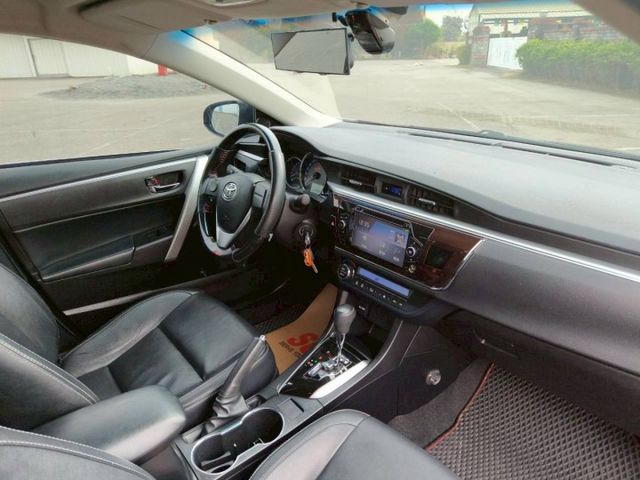 2015 Toyota Corolla Altis 1.8經典版  第17張相片