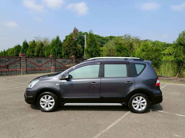 2017 Nissan Livina 1.6豪華版 灰  第9張相片