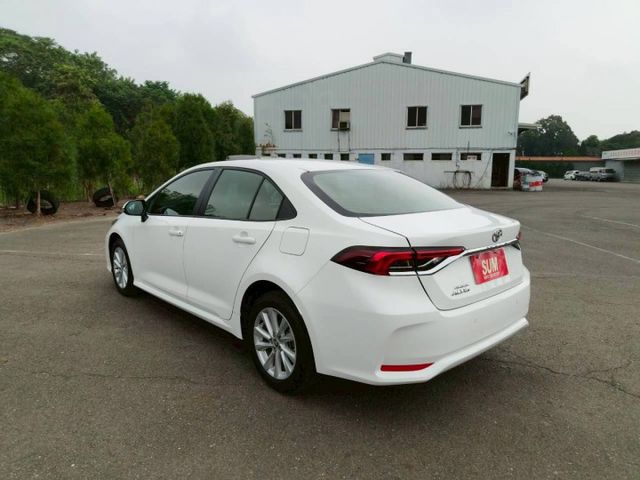 2024 Toyota Corolla Altis 1.8豪華＋白  第9張相片