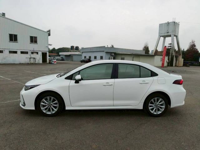 2024 Toyota Corolla Altis 1.8豪華＋白  第10張相片