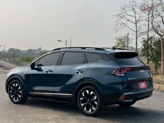 2023 Kia Sportage X-Line 4WD 深藍色到店~~  第9張相片