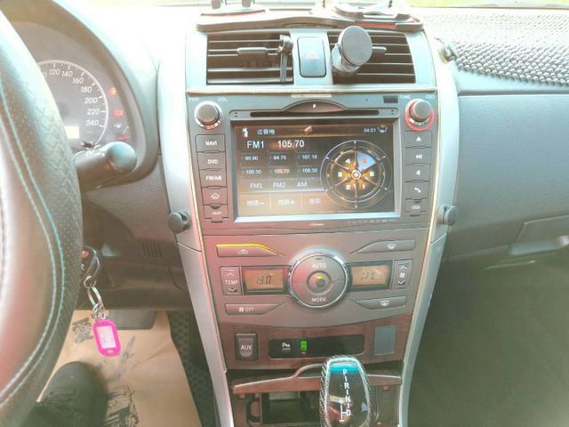 2011 Toyota Corolla Altis 1.8 E經典版 灰  第13張相片