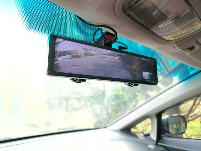 2010 Honda Civic 1.8 VTi 深灰  第18張相片