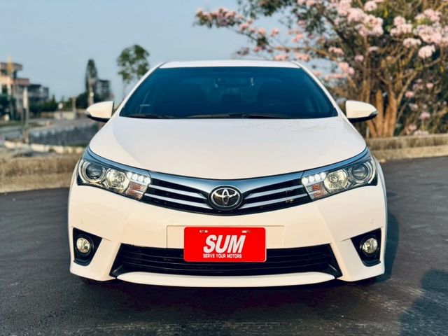 2014 Toyota Corolla Altis 1.8尊爵版 白  第3張相片