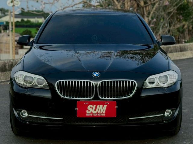 2012 BMW 5-Series Sedan 520d 黑  第3張相片