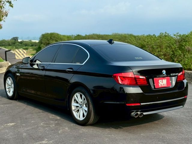 2012 BMW 5-Series Sedan 520d 黑  第8張相片