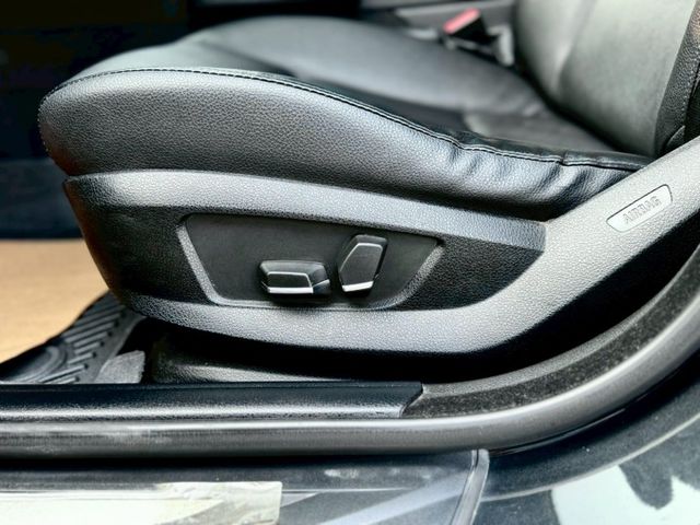 2012 BMW 5-Series Sedan 520d 黑  第15張相片