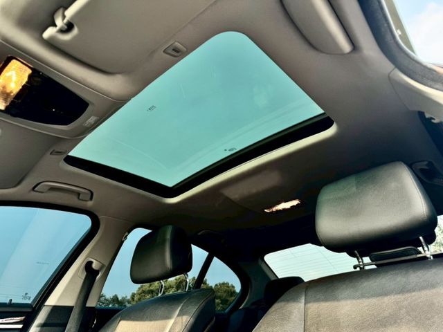 2012 BMW 5-Series Sedan 520d 黑  第19張相片