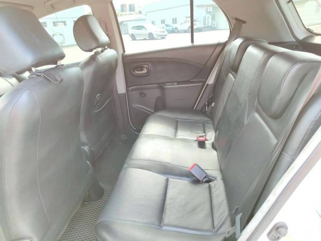 2013 Toyota Yaris 1.5 G版  白色 省油省稅金  第14張相片