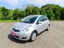2010Toyota Yaris 1.5 G版 銀色 大家最愛的小鴨鴨  第2張縮圖