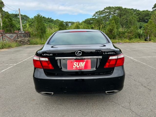 2008年 LEXUS LS460L 超稀有高級房車  跑少少的  車況漂亮  第6張相片