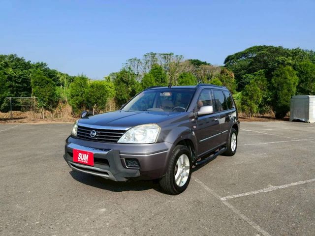 2005年 NISSAN  X-TRAIL 2.0 灰 跑少少的代步車 超心動  第2張相片