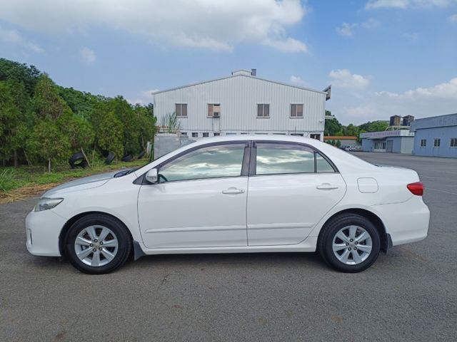 2011年 TOYOTA ALTIS 1.8白 大家最愛的國民省油車  第7張相片