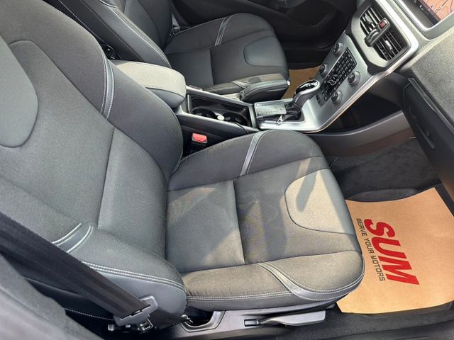 2018年VOLVO V40 2.0柴油 一級省油車  第14張相片