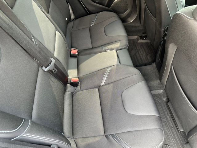 2018年VOLVO V40 2.0柴油 一級省油車  第15張相片