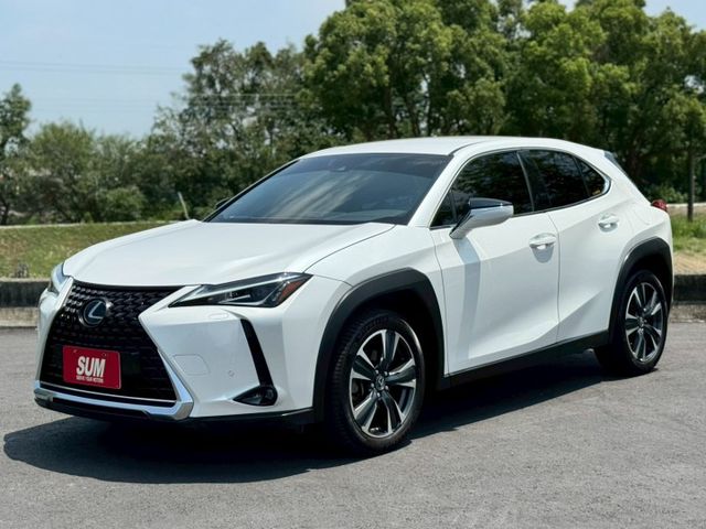 2020 Lexus UX 200菁英Plus版 白的好有質感~~  第2張相片