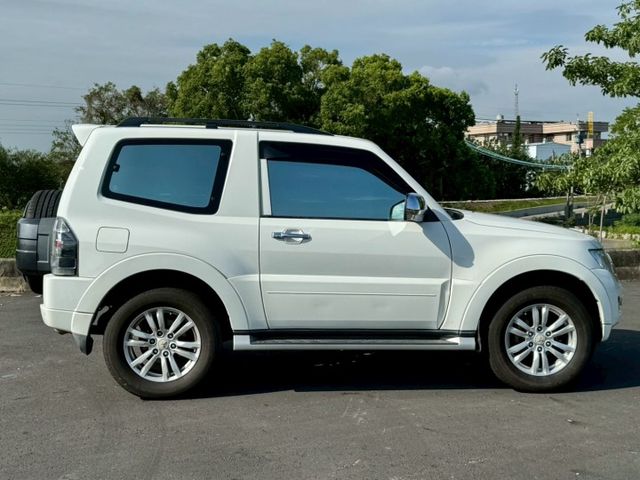 2016 Mitsubishi Pajero三門款 3.2 D 稀有車款  第5張相片