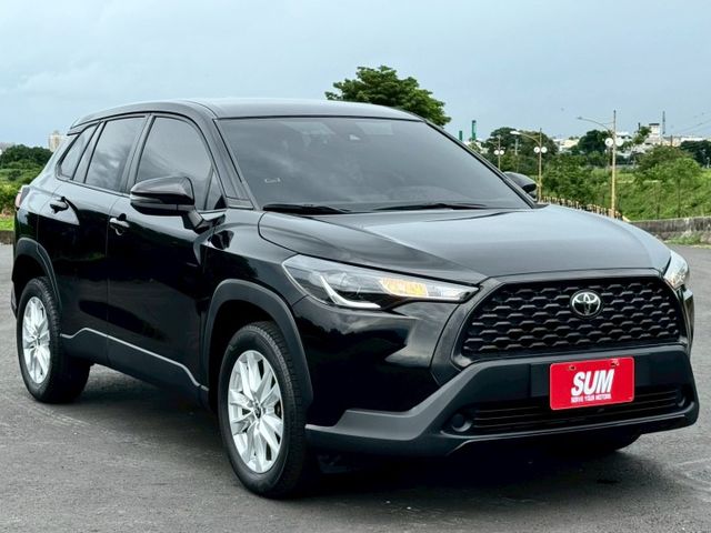 2021 Toyota Corolla Cross 1.8豪華 黑  第4張相片