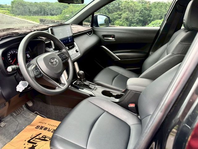 2021 Toyota Corolla Cross 1.8豪華 黑  第13張相片