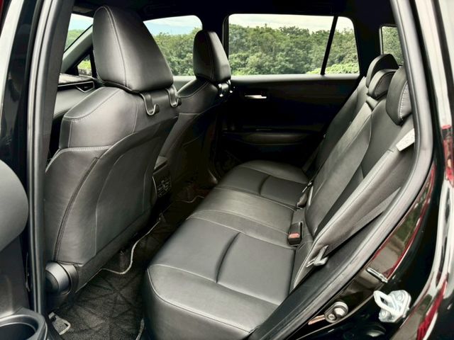 2021 Toyota Corolla Cross 1.8豪華 黑  第14張相片