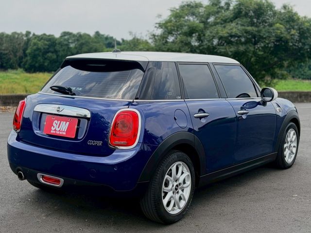 2017 Mini Hatch 5D Cooper 深藍 1.5CC  第6張相片