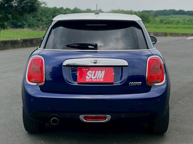 2017 Mini Hatch 5D Cooper 深藍 1.5CC  第7張相片