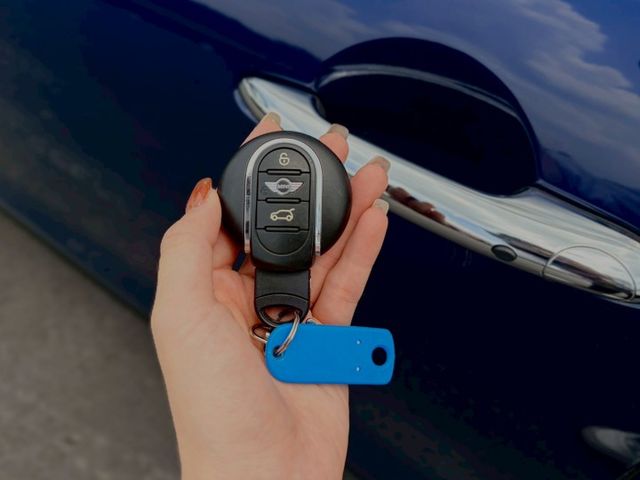 2017 Mini Hatch 5D Cooper 深藍 1.5CC  第16張相片