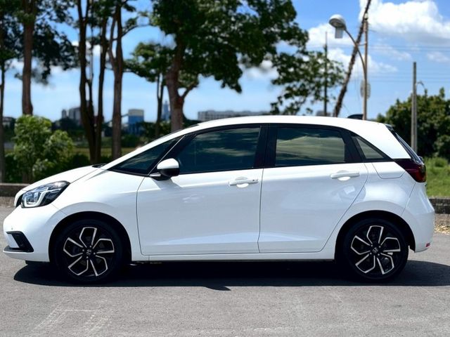 2022 Honda Fit e：HEV油電版 白  第5張相片