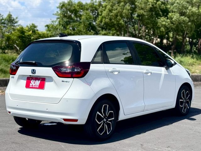 2022 Honda Fit e：HEV油電版 白  第9張相片